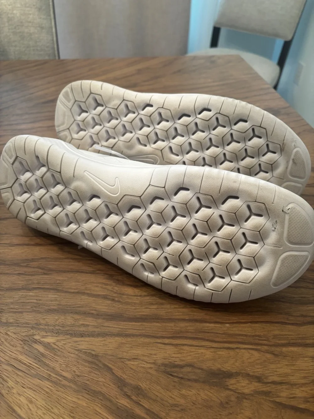 Nike Free RN 2018 White Athletic Shoes Black Swoosh and Lime Insoles - Men’s 13 - Picture 4 of 6